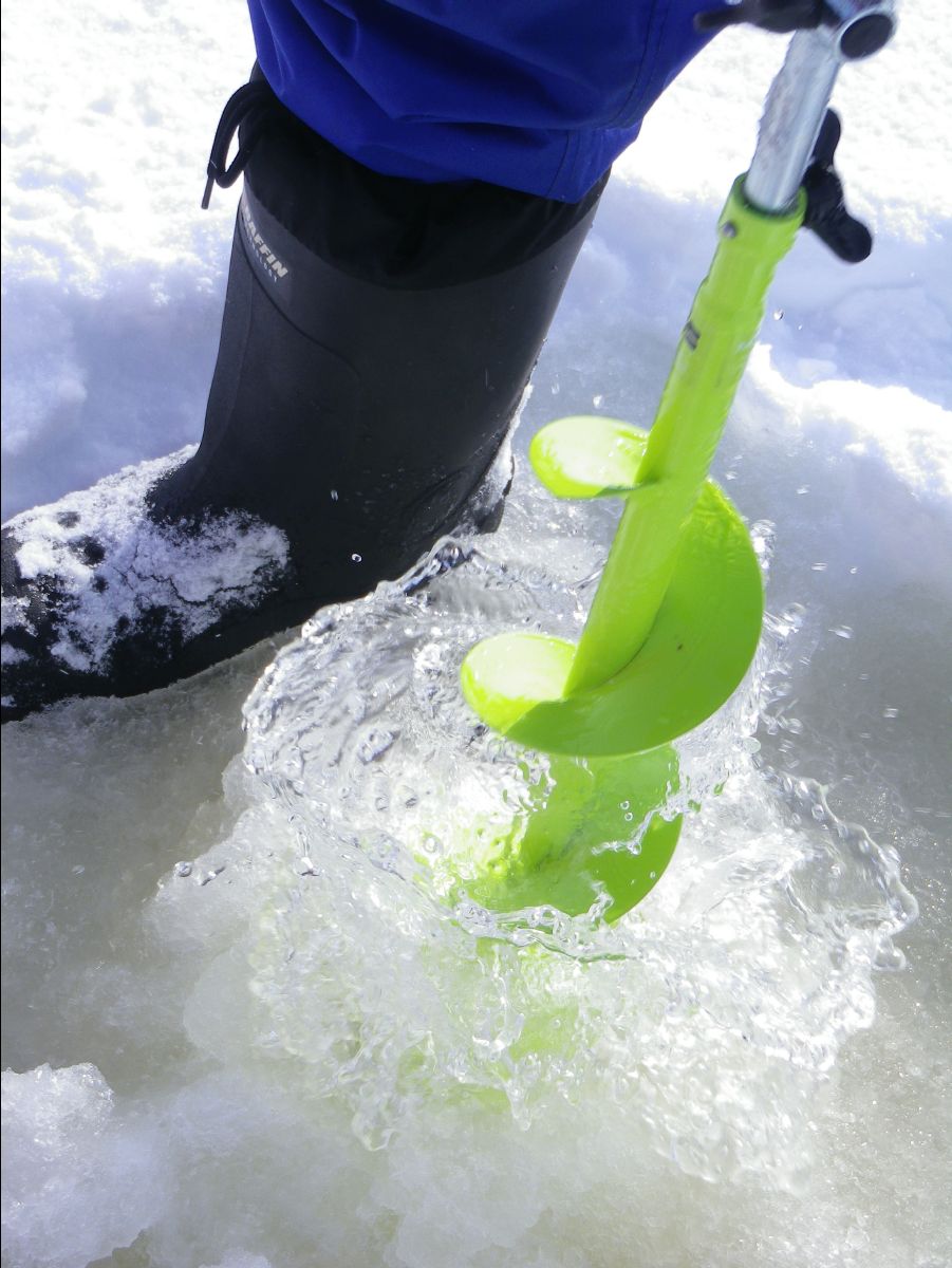 Ice Fishing51